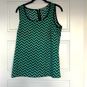 Olivia Moon sleeveless top size Small